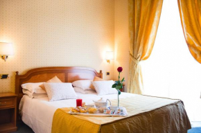 Отель Hotel Amadeus  Рим